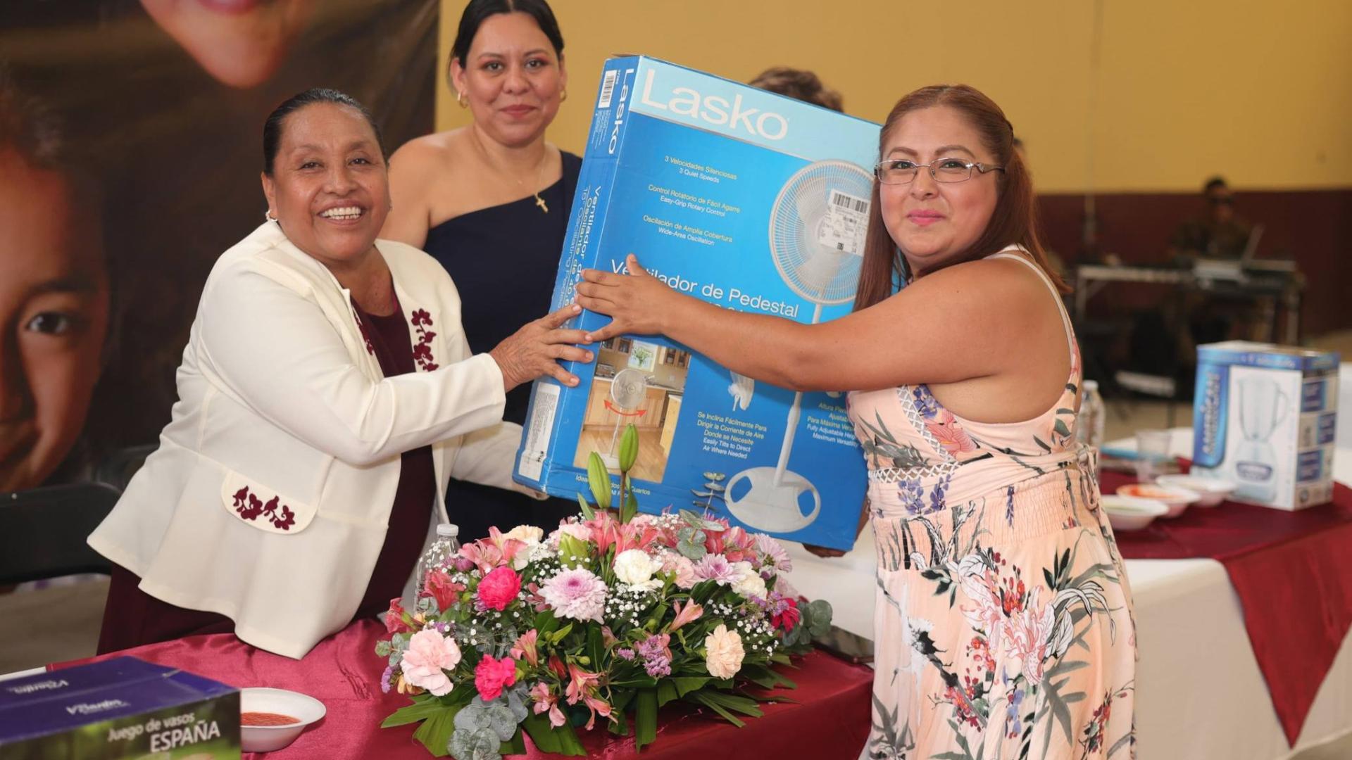 Convivio a docentes del municipio.
